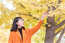 barelylegal（刚履行合法年龄的年轻人）